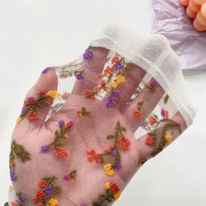 Chaussettes fines pour femmes