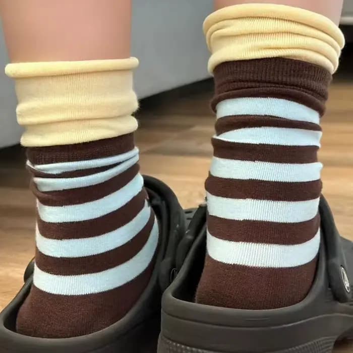 Chaussettes à rayures rétro pour femmes, tube moyen, bas en coton, bas coréens, chaussettes japonaises, printemps et automne