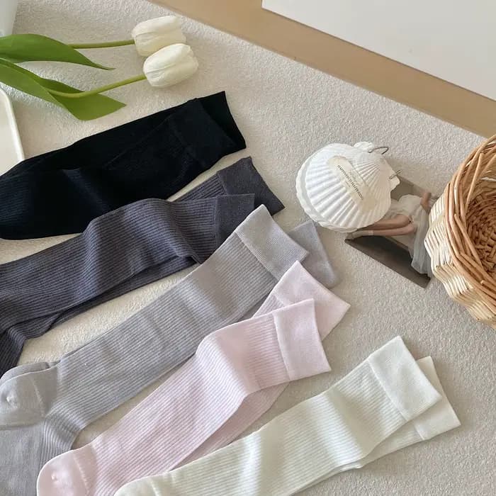 Chaussettes longues en soie pour femmes