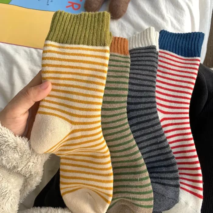 Chaussettes chaudes et épaisses en laine pour femmes