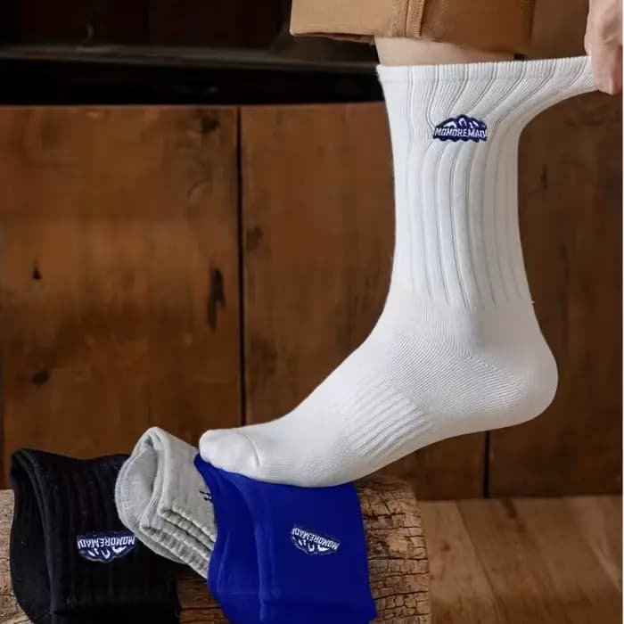 4 paires de chaussettes unisexes avec motif de peinture à l'huile