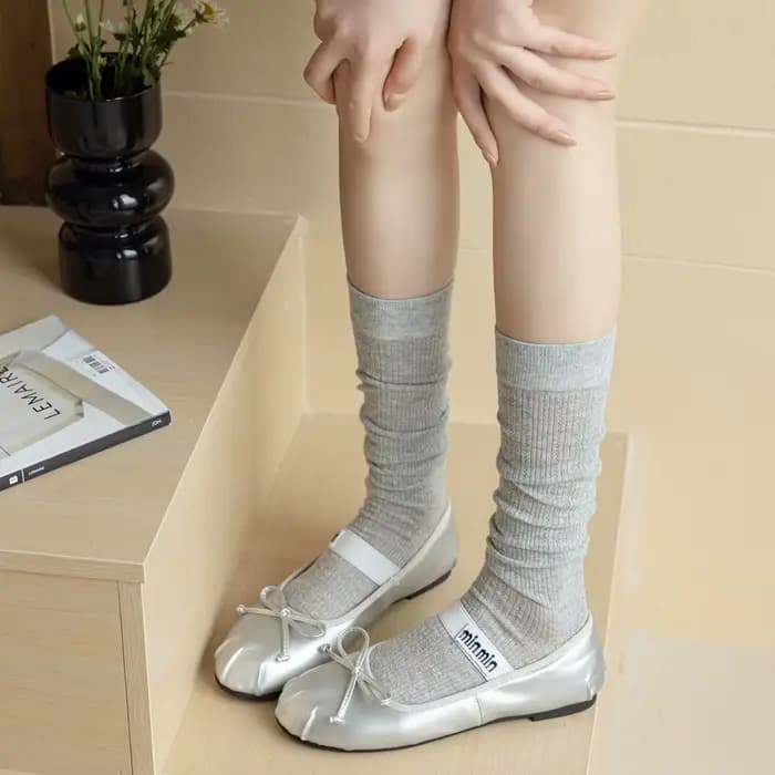 Femmes bas JK Lolita doux filles chaussettes longues bas Style japonais couleur unie noir blanc gris genou chaussettes bas femmes