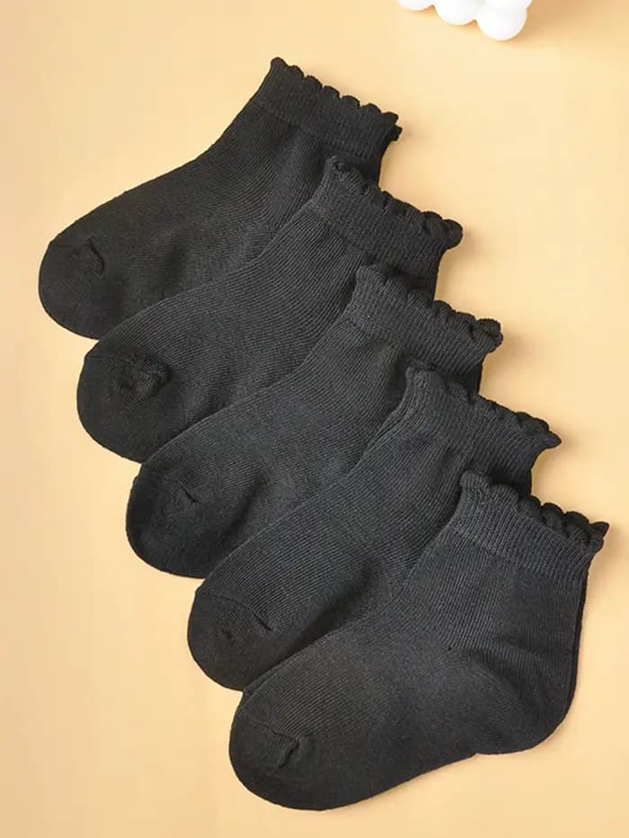 5 paires de chaussettes neuves pour enfants
