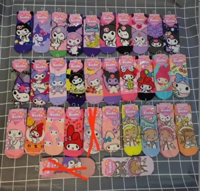 Lot de 30 paires! Vente en gros! Chaussettes imprimées de dessin animé populaire