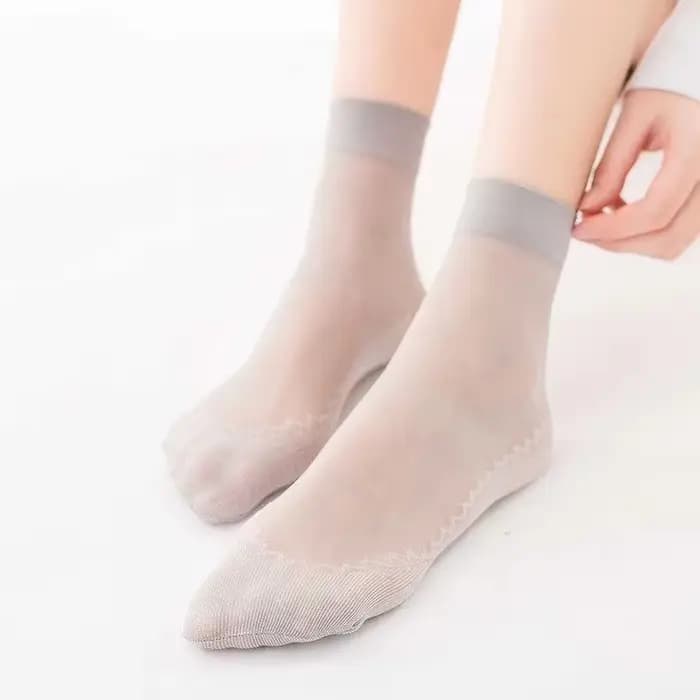 Chaussettes souples en velours pour femme