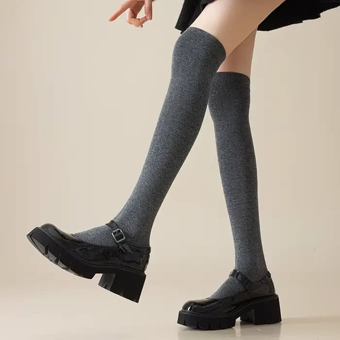Femmes chaussettes de haute qualité nouvelle mode d'automne plaine genou