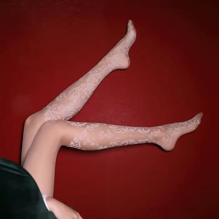 Collants Jacquard floraux rétro élégants, bas Sexy en dentelle ajourée blanche, bas en maille de Nylon, bonneterie fine et transparente