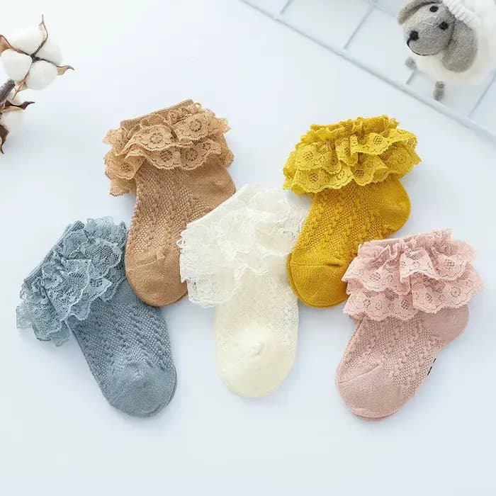 Chaussettes à volants en dentelle pour bébé