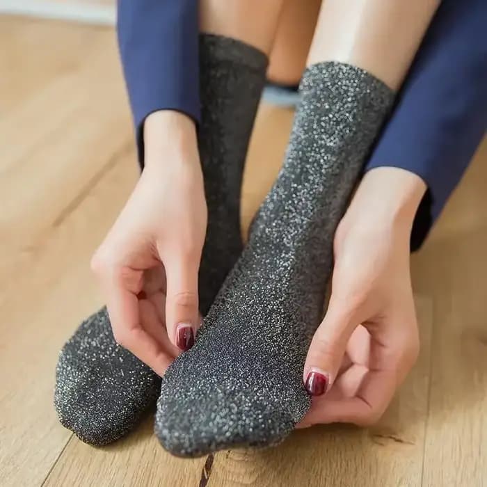 Chaussettes de style coréen pour femmes, or et argent, matériau solide, paillettes brillantes, haute élasticité, à la mode