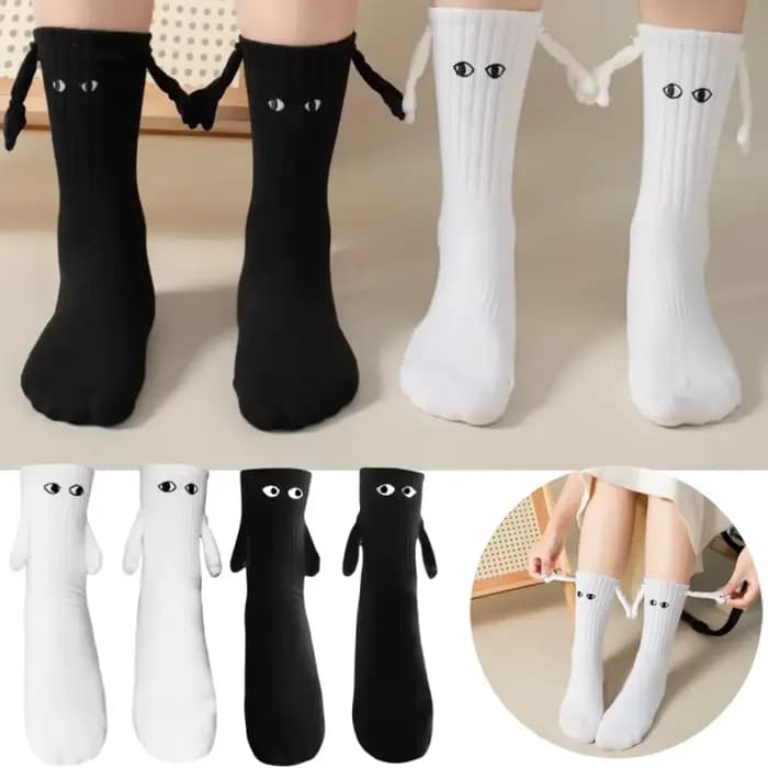 Chaussettes magnétiques pour Couple, chaussettes créatives à grands yeux, bas de dessin animé pour Couples avec main, chaussettes longues de Style Ins, accessoires pour vêtements