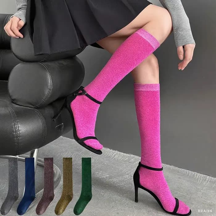 Chaussettes hautes pour femmes