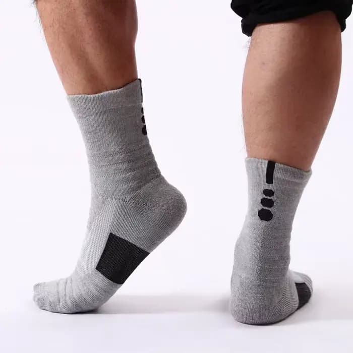 Chaussettes de sport mi-mollet pour hommes