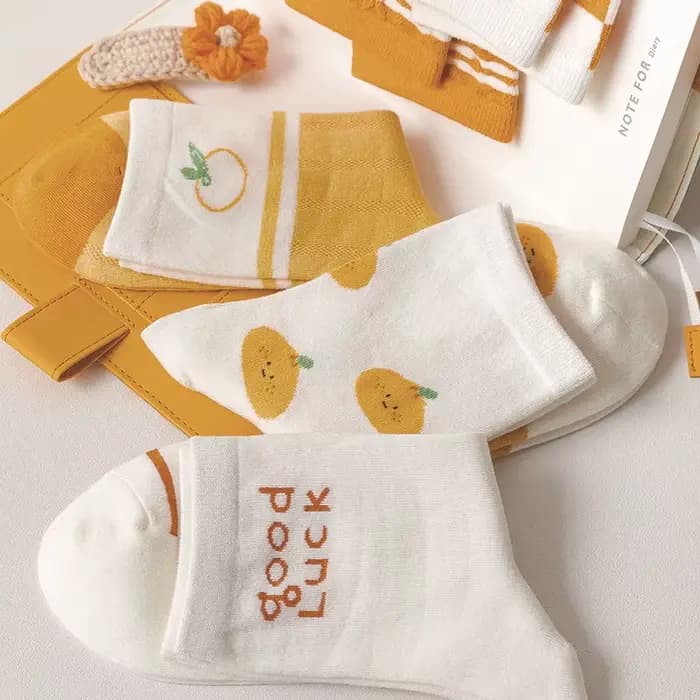 Chaussettes à tube torsadé jaune pour femmes