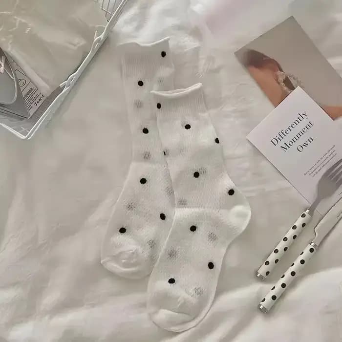Chaussettes à pois pour femmes