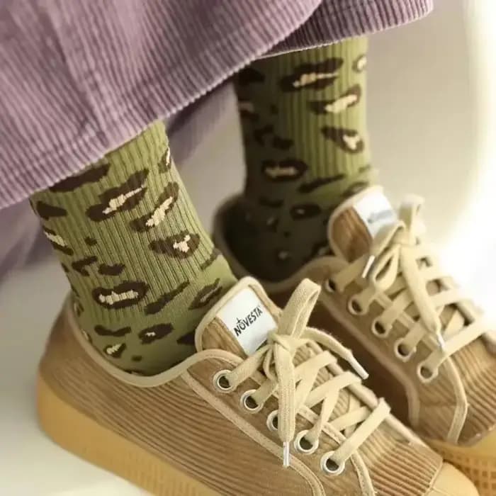 Nouvelle mode femmes imprimé léopard chaussettes printemps automne haute rue populaire