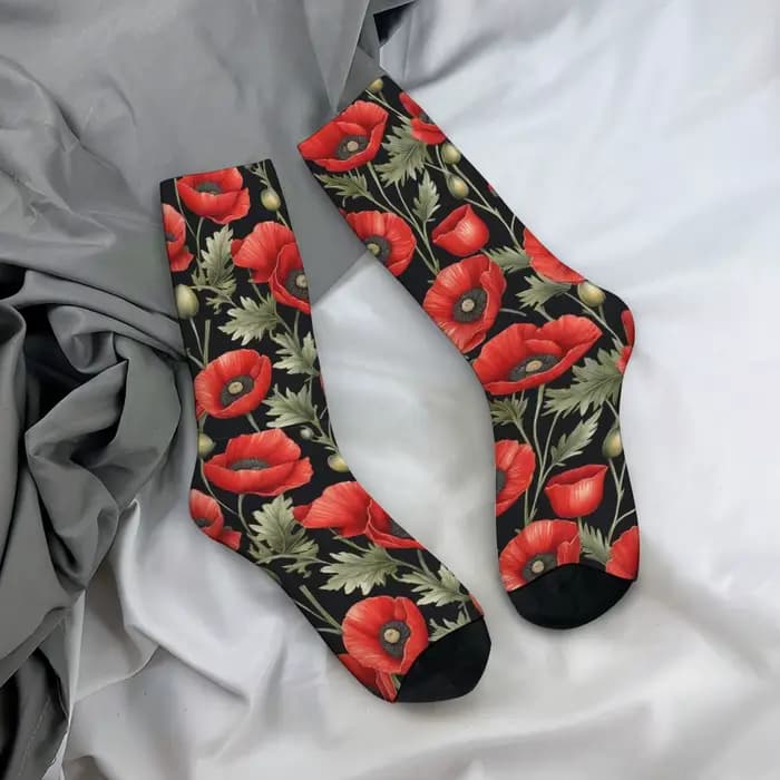1 paire de chaussettes coquelicot rouge sur fond noir conçues pour les hommes avec un style hip hop vintage
