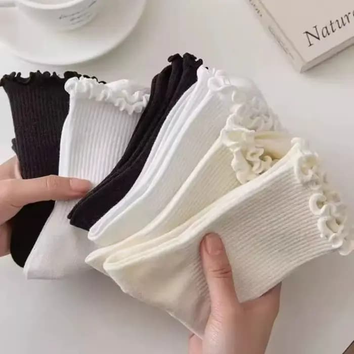 Chaussettes mi-mollet à volants pour femmes