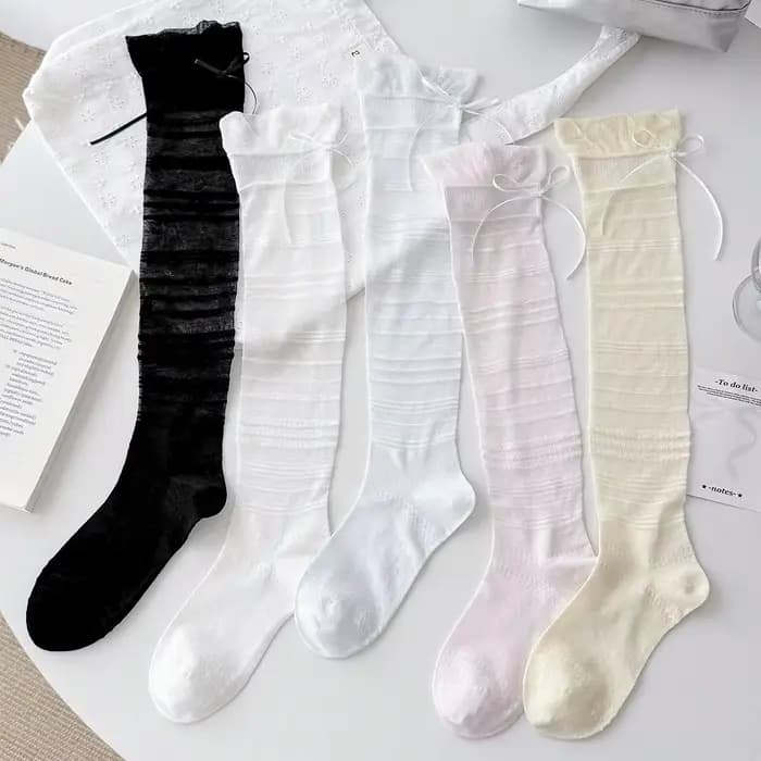 Chaussettes hautes pour femmes