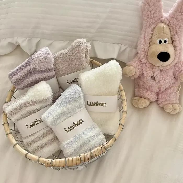 Chaussettes rayées moelleuses pour femmes
