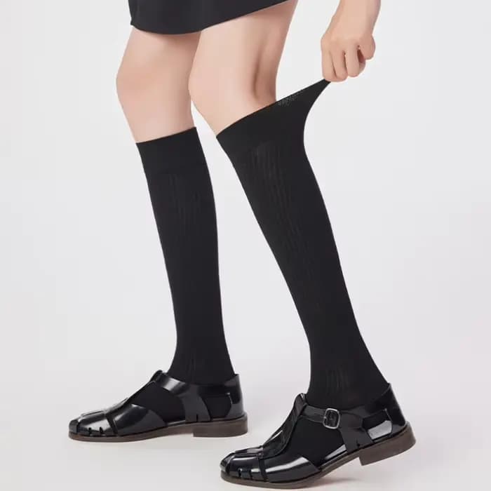 Chaussettes hautes en laine rayées pour femmes