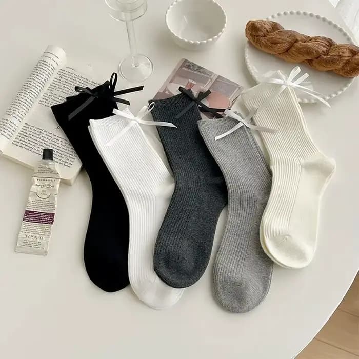 JK-Chaussettes Japonaises à Nministériels d Papillon pour Femme, Accessoire de dehors en Coton, Noir et Blanc