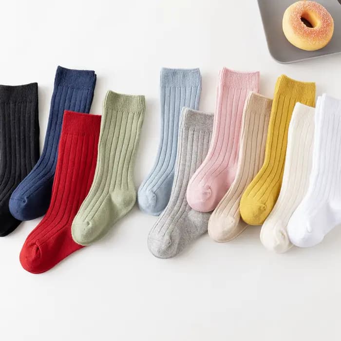Chaussettes tricotées en coton pour nouveau-né