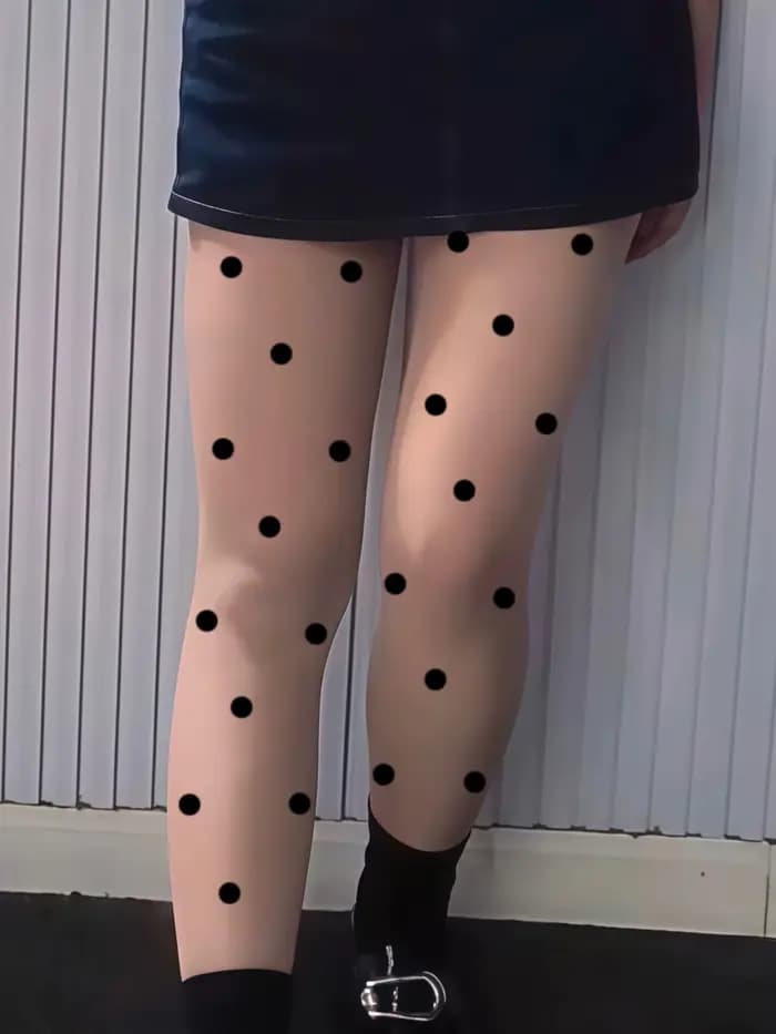 Collants noirs à grands pois pour femmes