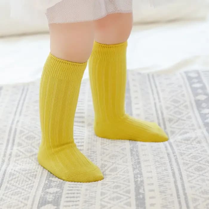 Chaussettes tricotées en coton pour nouveau-né