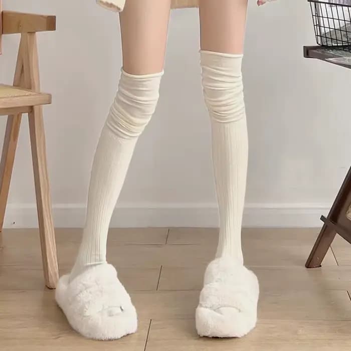 Chaussettes hautes pour femmes