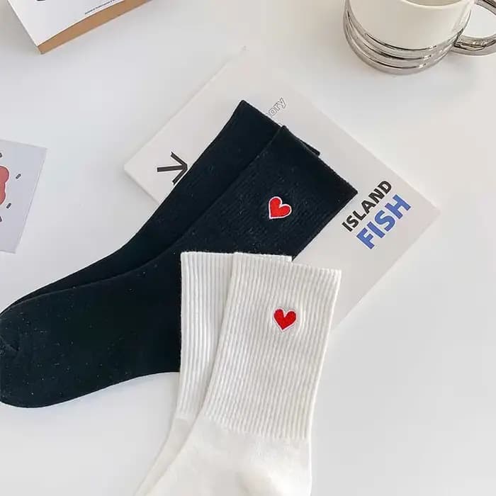 Chaussettes courtes brodées Love pour femmes