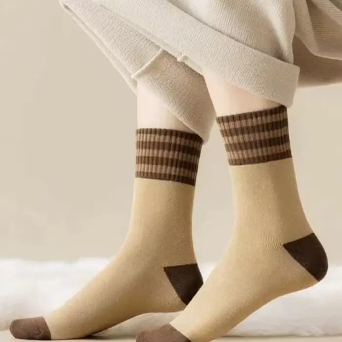 Chaussettes mi-tube en cachemire pour femmes