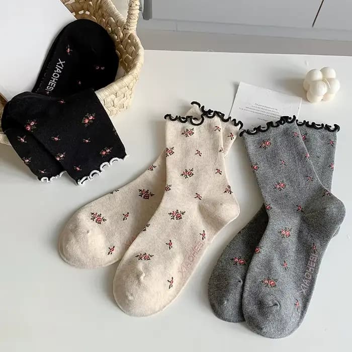 Femmes chaussettes rétro Style coréen automne nouvelle mode filles froufrous à volants