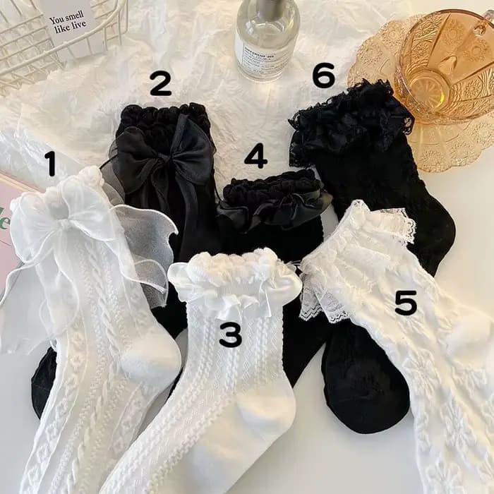 Chaussettes Lolita en dentelle avec nœud pour filles, chaussettes japonaises noires et blanches à vo