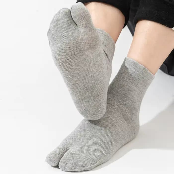 Chaussettes Tabi de style japonais pour femmes, en coton, couleur unie, à bout fendu, mi-mollet, fin