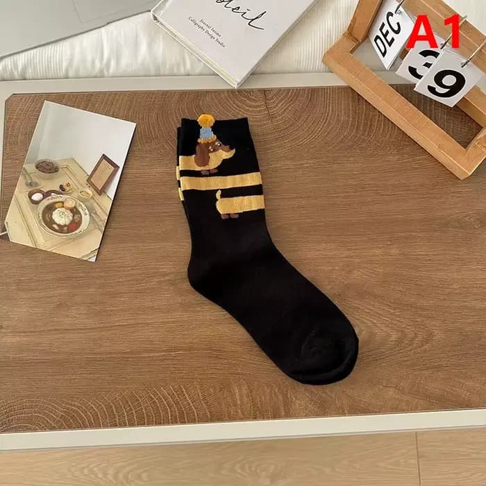 1 paire de chaussettes amusantes en coton avec animaux teckel, imprimé de dessin animé de chien sauc
