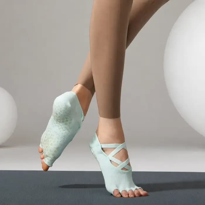 Chaussettes de yoga à cinq orteils pour femmes, antidérapantes, à bandes croisées, sans talon, pour