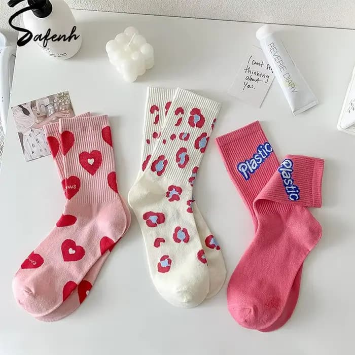 Chaussettes en coton à cœur rose pour femmes, doux, amour, tube moyen, joli, thème rose, décontracté, sport, rue, mignon
