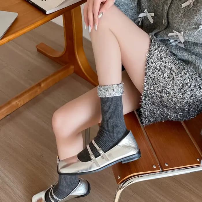 Chaussettes pour femmes, élégantes, polyvalentes, douces, chaussettes mi-tube à paillettes, style coréen, simples, confortables, respirantes, en coton