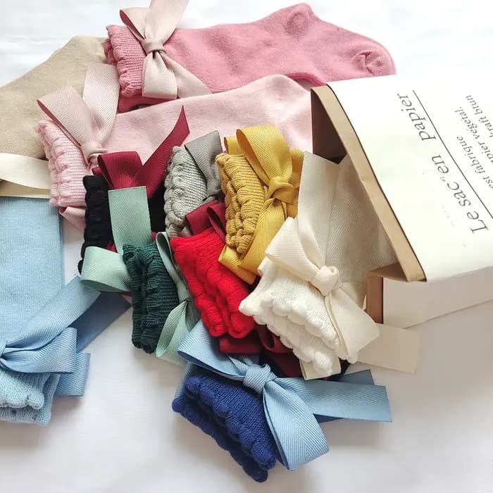 Nouvelles chaussettes en coton pour bébé, chaussettes de princesse à gros nœud pour filles, bas pour enfants et tout-petits, accessoires pour nourrissons, chaussettes longues pour enfants