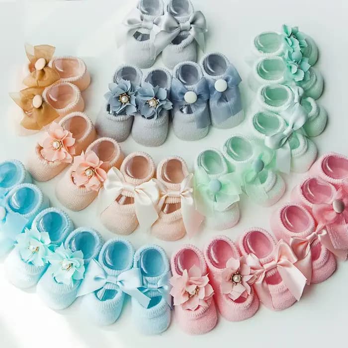 Chaussettes en coton avec nœud papillon pour bébé, chaussettes anti-alde pour tout-petit, dessin animé pour nouveau-né, chaussettes de sol en dentelle pour filles, 3 paires par ensemble