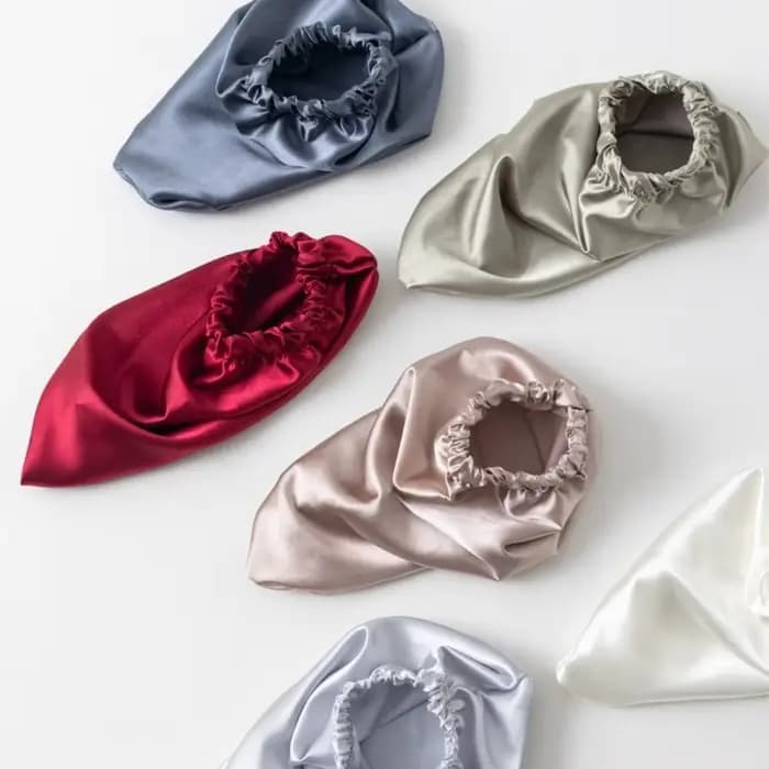 Chaussettes de couchage en soie brillante