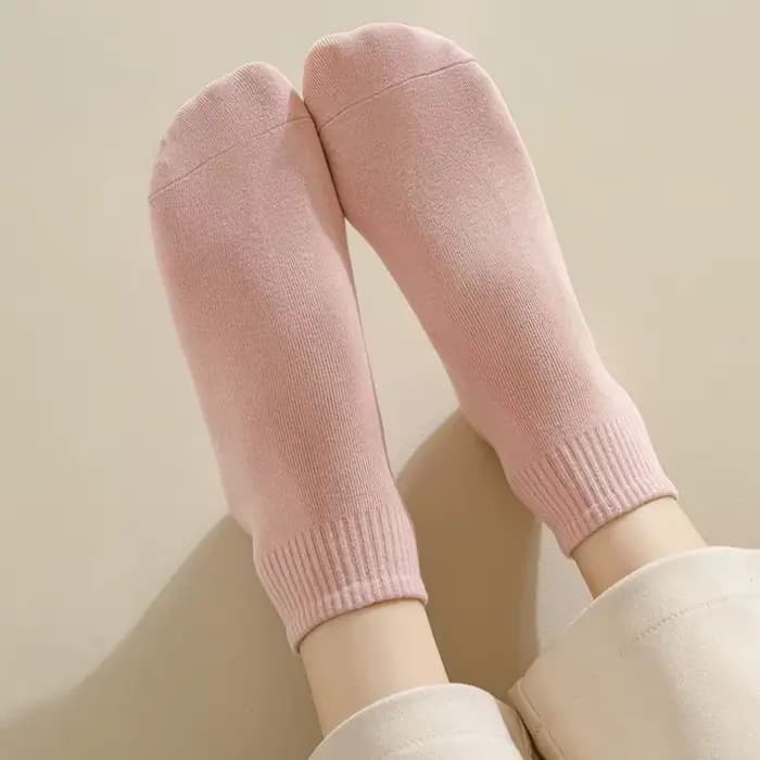 Femmes couleur unie coton cheville chaussettes femme doux tricoté chaussette courte filles absorbant la sueur respirant