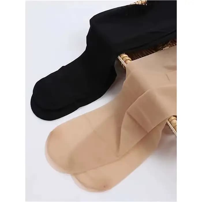 Collants de maternité collants de grossesse sur le ventre