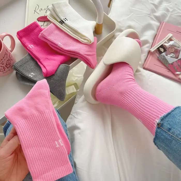 Chaussettes mi-tube taille haute en coton pour femmes