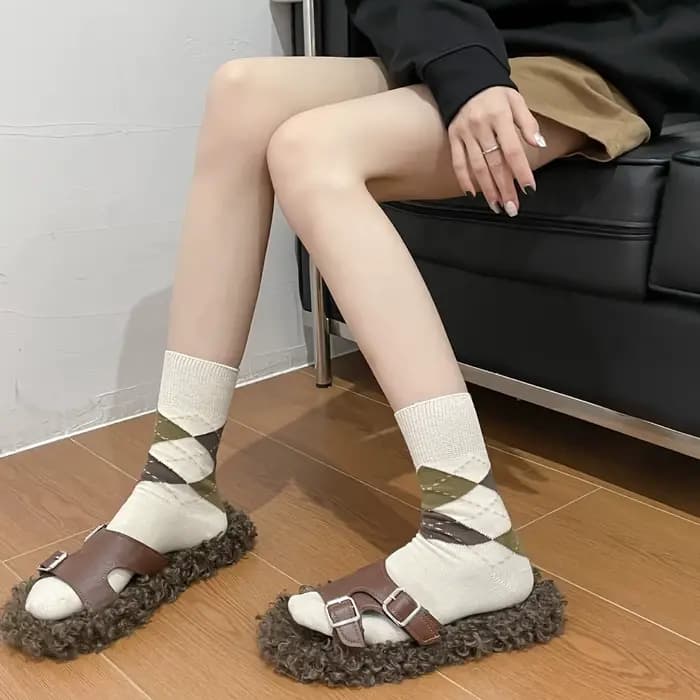 Chaussettes mi-tube à carreaux diamantés pour femmes