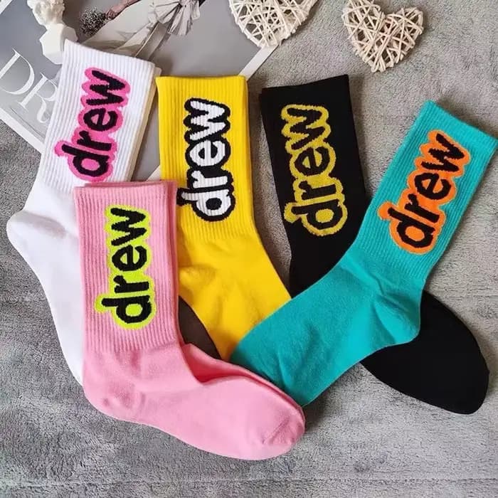 Chaussettes tendance en coton avec lettres pour femmes