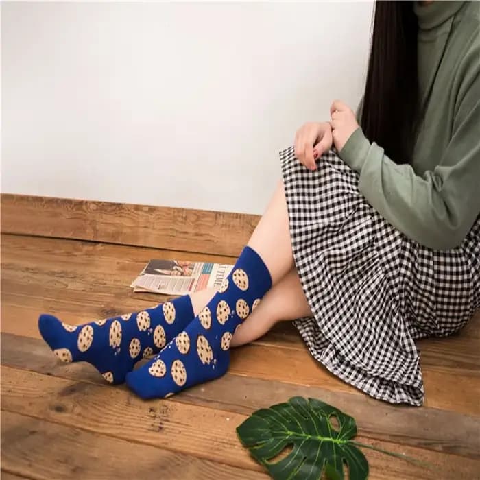 Femmes chaussettes drôle mignon dessin animé Fruits banane avocat citron oeuf Cookie beignets nourriture heureux