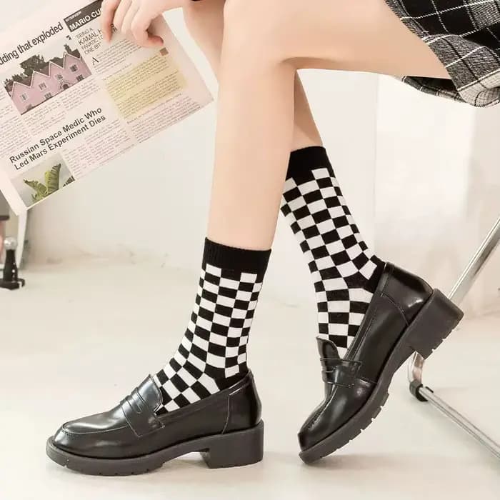 2 paires de chaussettes à motifs en damier pour femmes, Design à la mode, douces, confortables, absorbant la sueur, respirantes, décontractées pour Couple