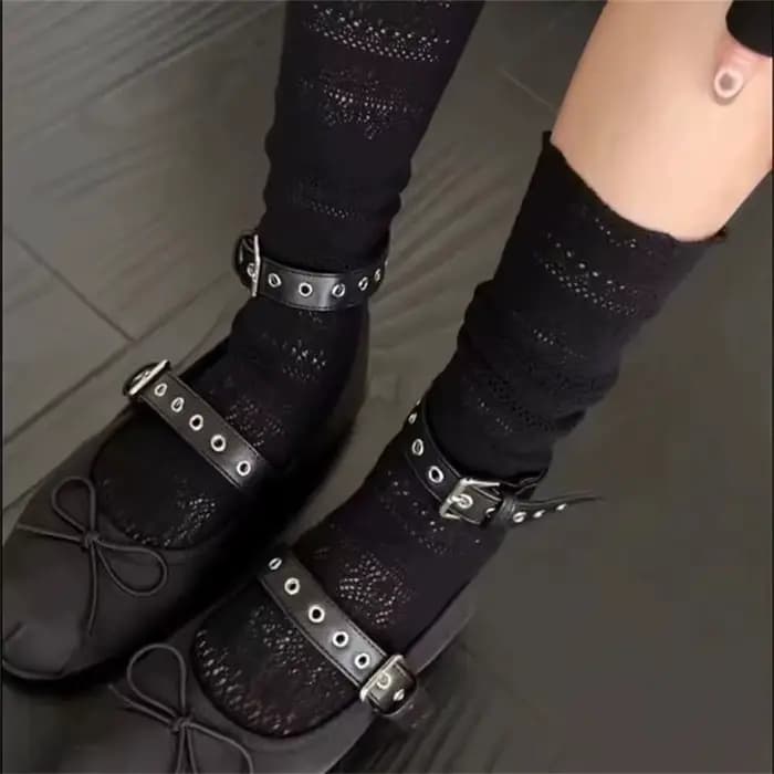 Chaussettes à poils blancs ajourés en maille douce