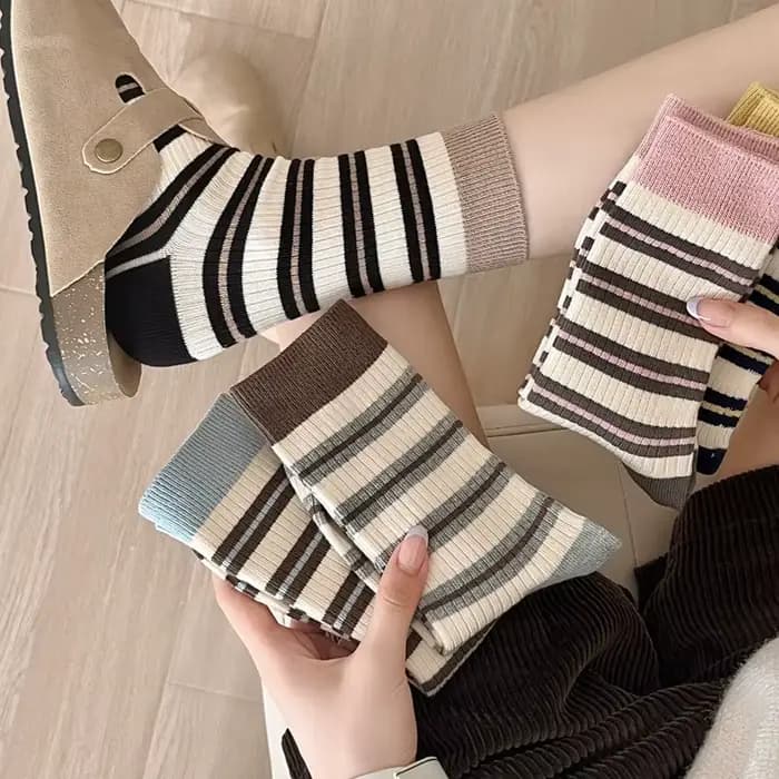 Femmes chaussettes multicolore rayé tricot coton moyen Tube
